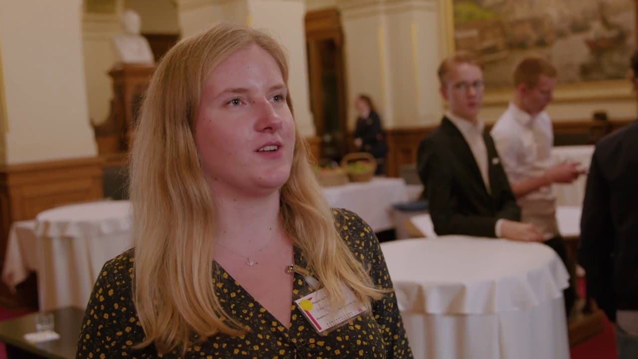 Schreiben & Debattieren bei Jugend im Parlament